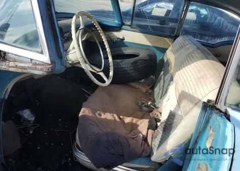 1957 Oldsmobile 88 Base z USA, uszkodzony, nr VIN 577C09179